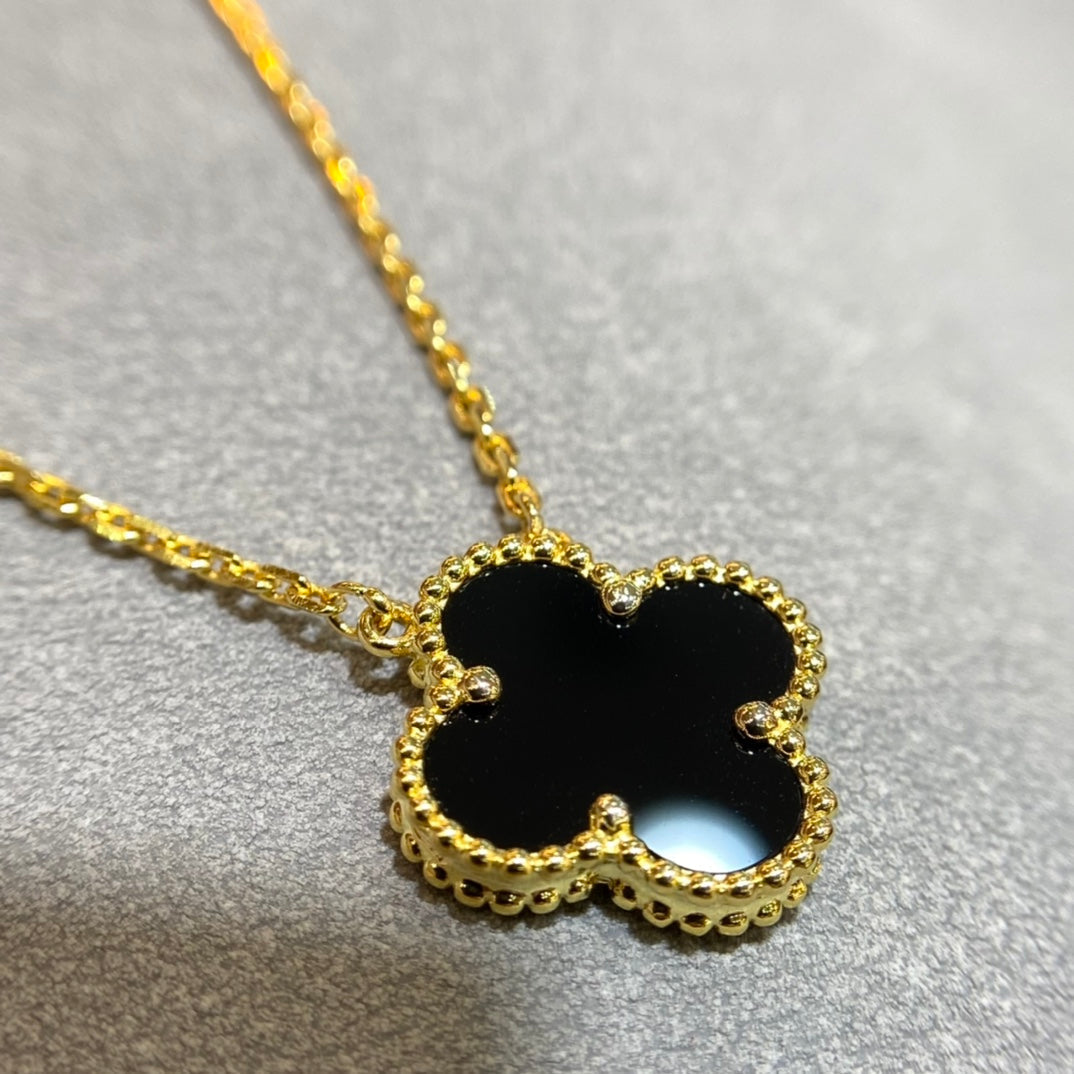 NECKLACE FOUR-LEAF CLOVER LAVISH - BLACK