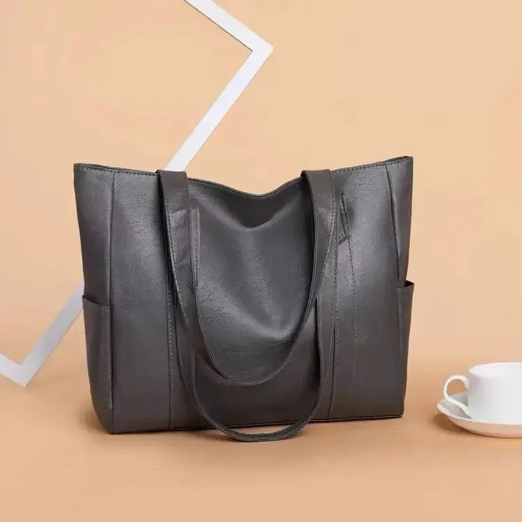 La velour ™  |
 Minimalist Luxe | Soft Leather Shoulder Bag